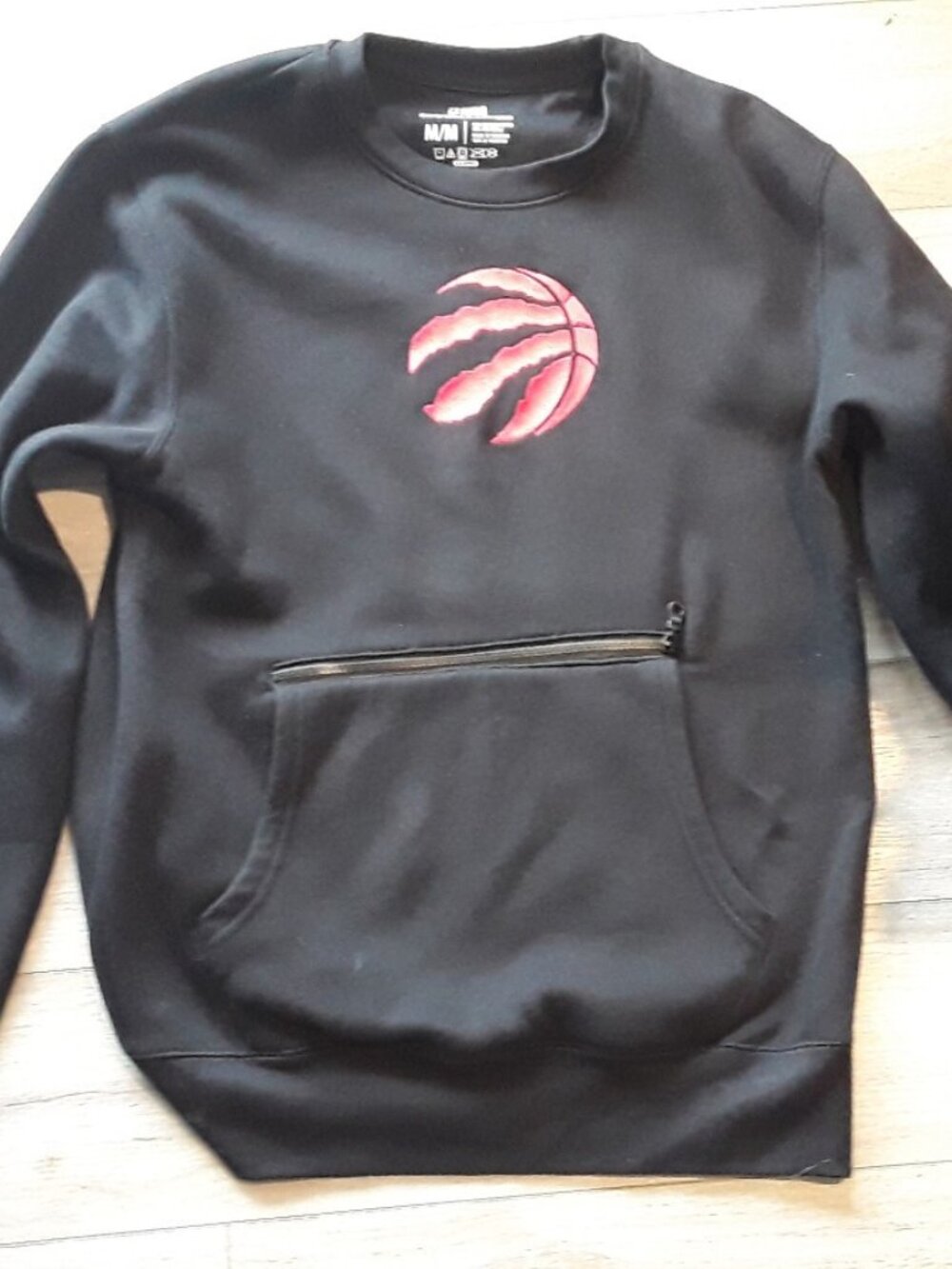 Toronto Raptors Black Crewneck Sweatshirt with Zipper Pocket - Official NBA - M